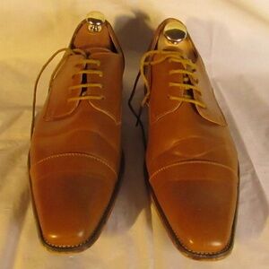Classic Brown Metro Charms Leather Oxfords